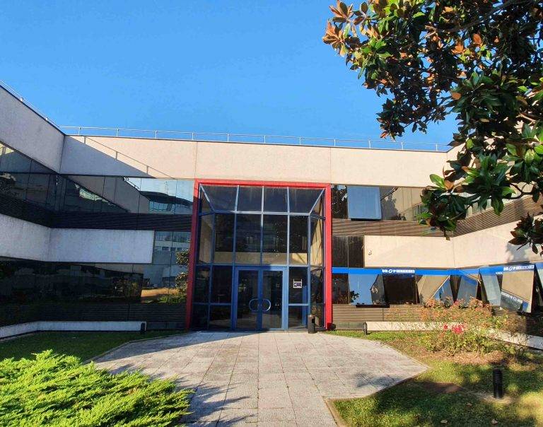 bretons stade la plaine saint denis bureaux dla immo